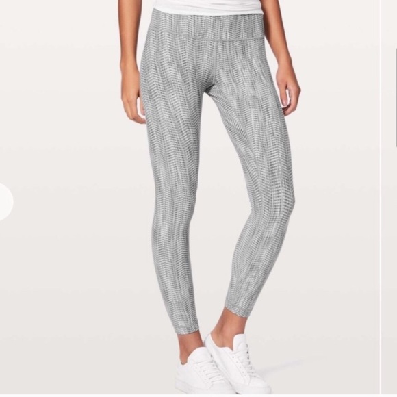 lululemon athletica Pants - lululemon Wunder Under leggings